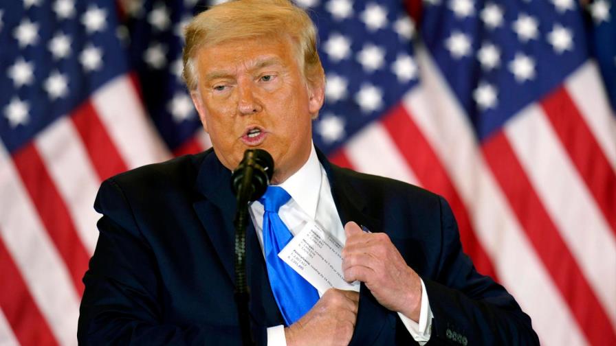 Miembros del gabinete de Trump estudian inhabilitarlo por incapacidad, según CNN