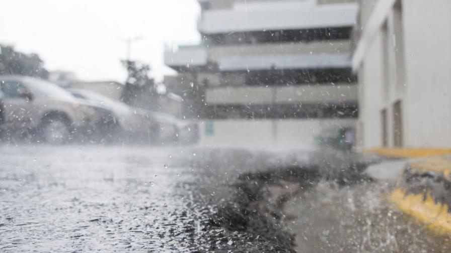 Onda tropical se aleja del país, pero persistirán las condiciones de inestabilidad por una vaguada 