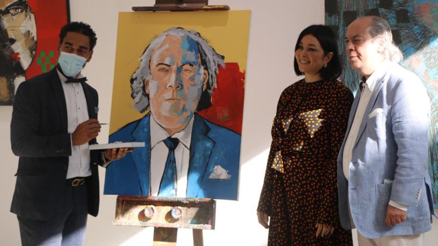 Oscar Abreu presenta exposición Los moñitos de Joselyn