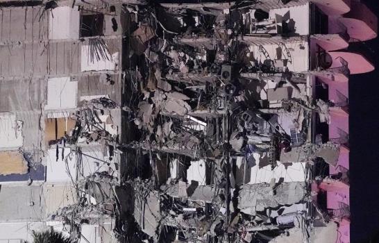 Se temen muchas muertes en derrumbe de edificio en Miami Se temen muchas muertes en derrumbe de edificio en Miami