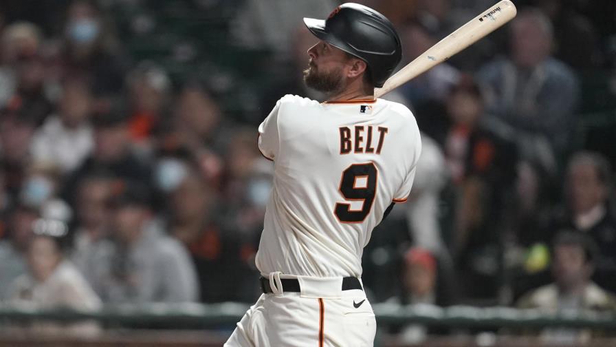 Gigantes pasan a postemporada tras derrotar 9-1 a los Padres