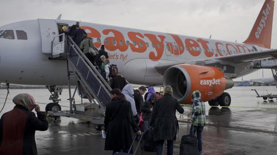 EasyJet anuncia un programa para compensar emisiones EasyJet anuncia un programa para compensar emisiones