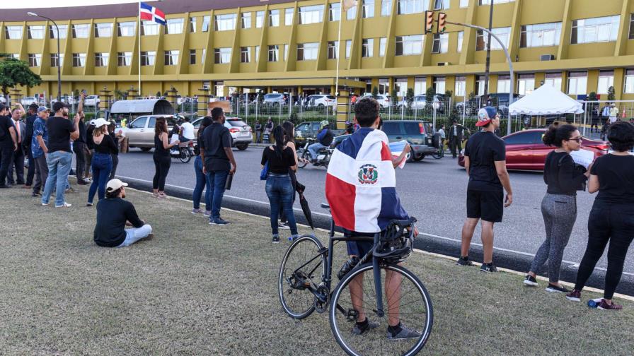 Dominicanos protestarán en Nueva York por suspensión de elecciones