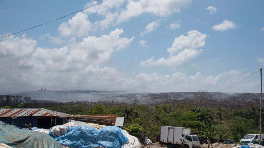 Duquesa sigue humeando 21 días después de incendio
