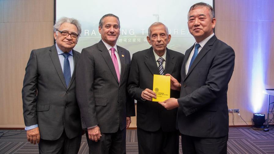 Luis Beiro pone en circulación el libro ¨Cine Coreano: Otro Milagro del Río Han¨