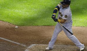 Cerveceros vencen 5-3 a Reales con 2 jonrones de Vogelbach