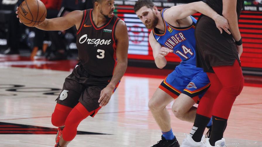McCollum anota 20 unidades; Blazers apalean a Thunder
