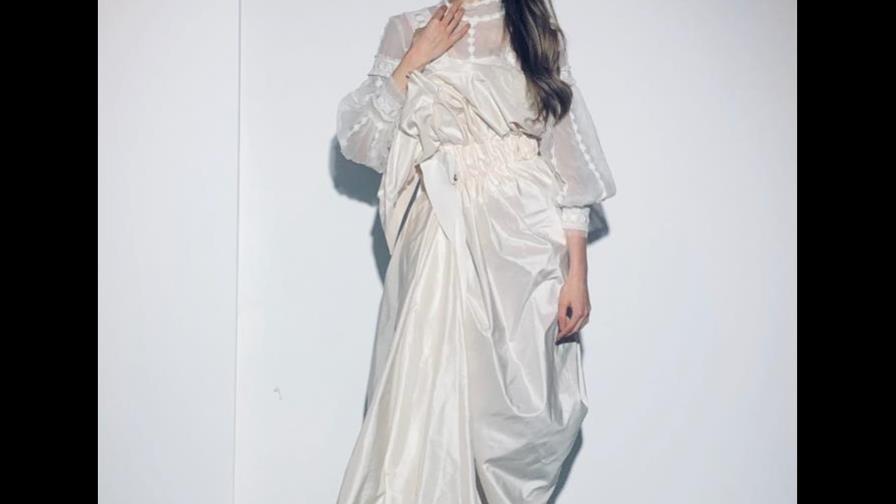 Una colección de Alta Costura inspirada en los insectos y la naturaleza