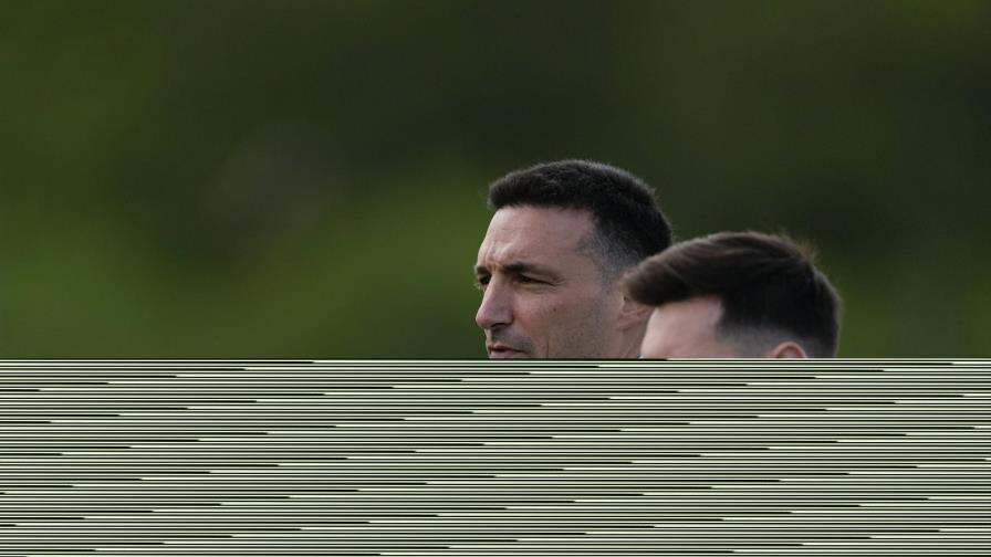 Scaloni evita polémica con PSG por Messi; culpa a calendario