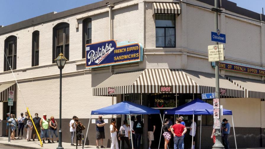 California pondera cambio radical a servicio de restaurantes