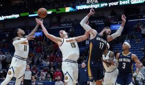Jokic anota 11 en tiempo extra; Nuggets vencen a Pelicans