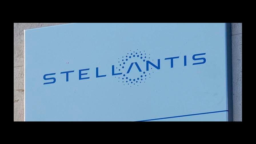 Stellantis nombra director de tecnología a un alto ejecutivo de Amazon Stellantis nombra director de tecnología a un alto ejecutivo de Amazon
