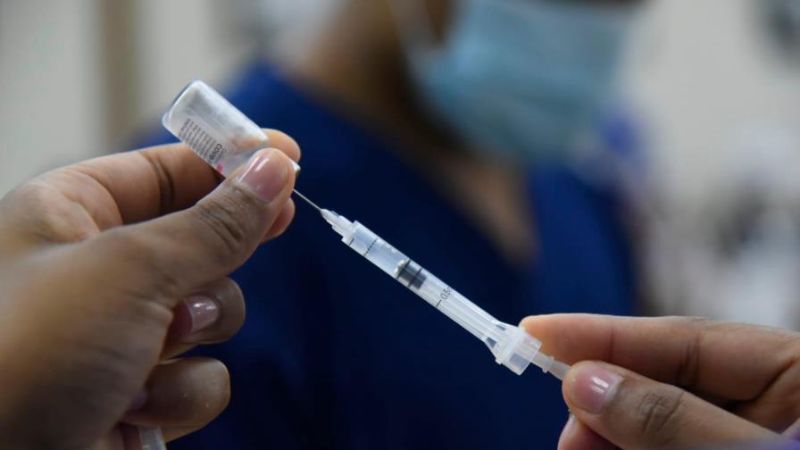 Un estudio piloto dominicano sitúa en 92.5 % la eficacia de la vacuna Sinovac