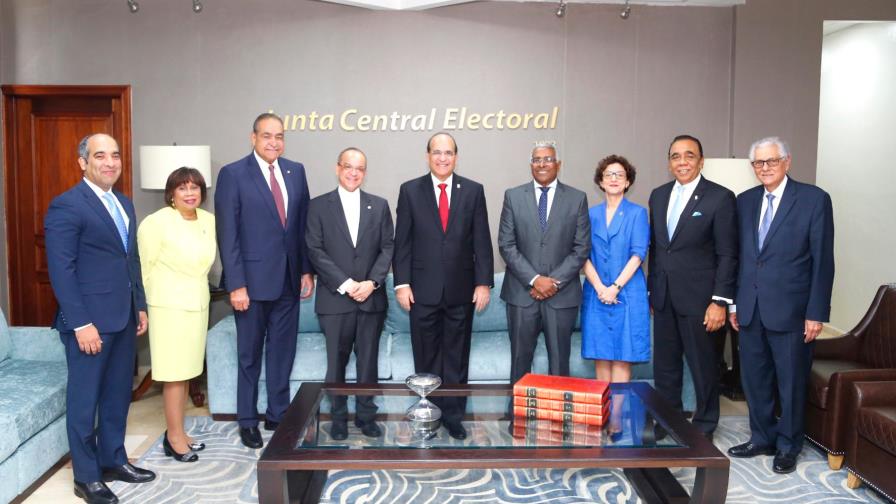 Se espera que universidades fijen posición ante cuestionamientos de equipos del voto automatizado 