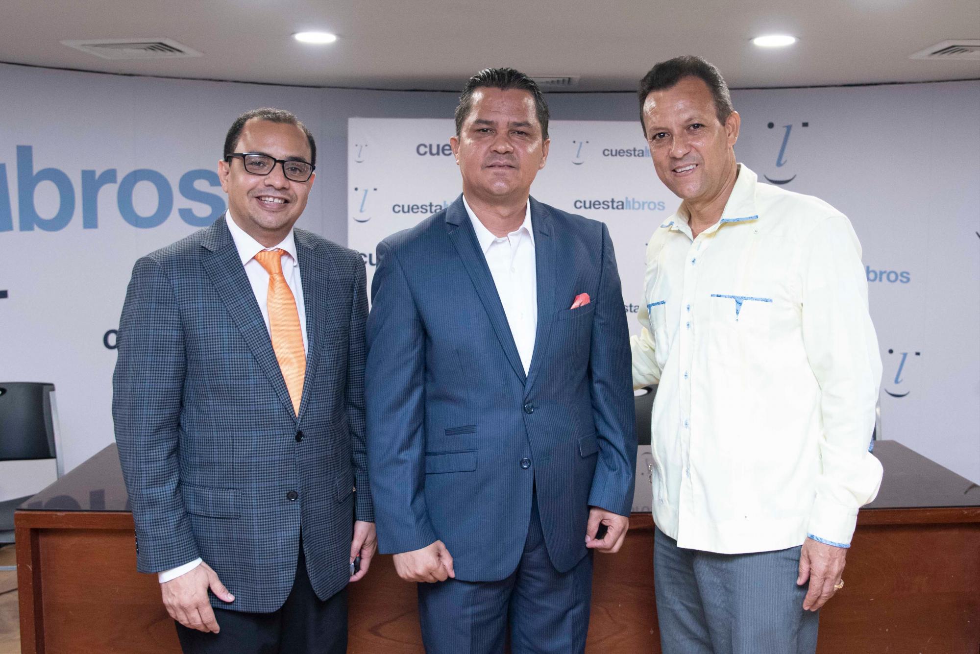 Los periodistas Fernando Quiroz, Rolando Hernández y Jenfri Jiménez