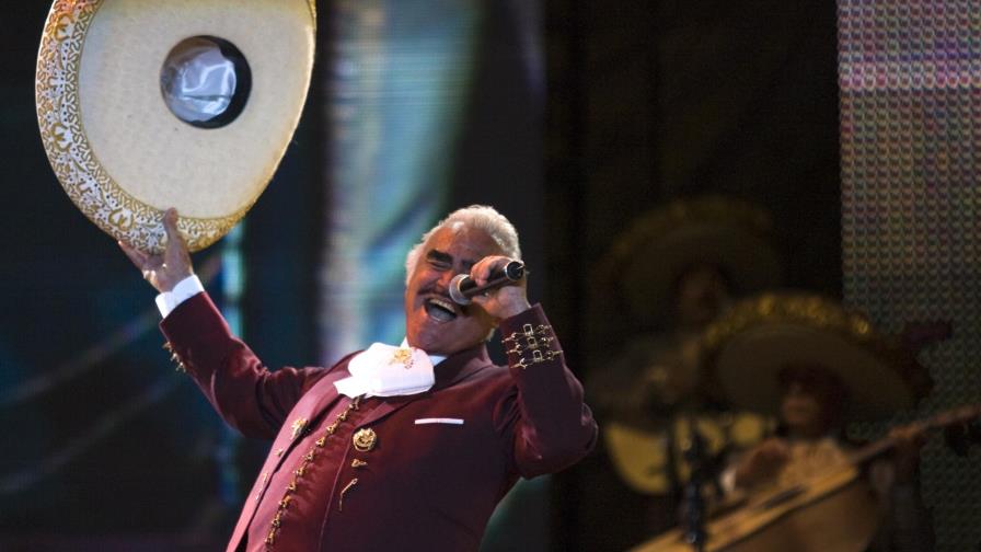 Los discos y películas de Vicente Fernández