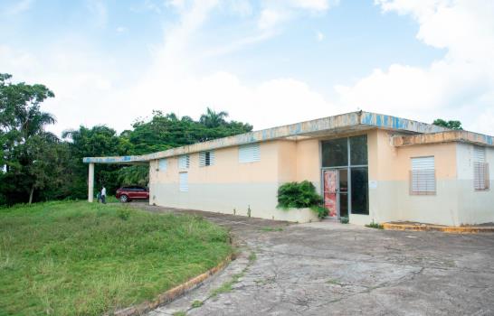 Hospital en Batey Verde está abandonado