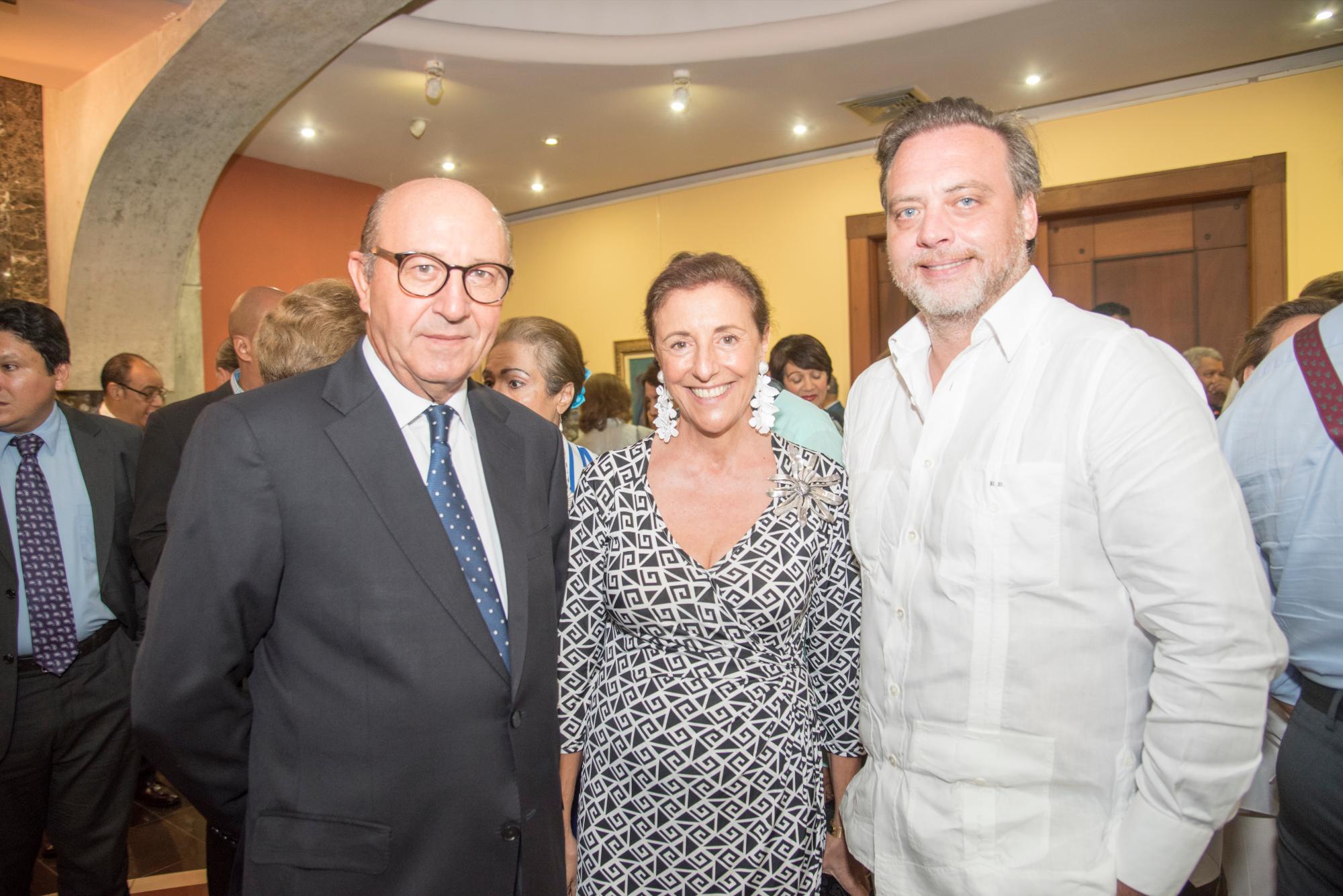  Luis Mier, Guiomar Álvarez y Borja Buera.