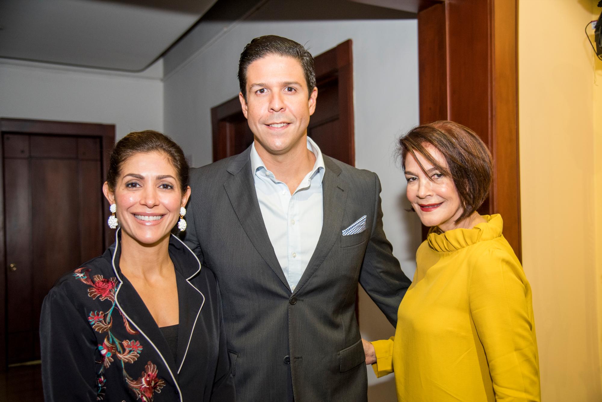 María Arredondo de López, Julio López y Marianela Arredondo.