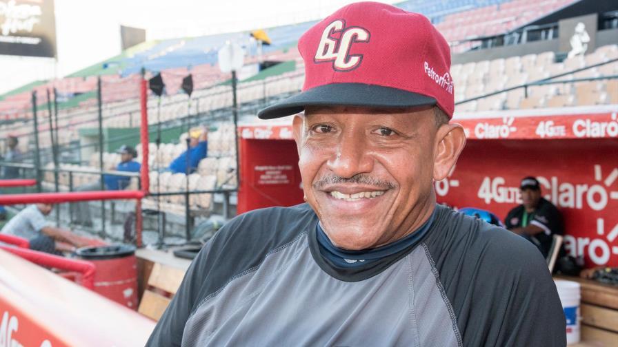 “El Bonny” Castillo enumera su lista de los 10 mejores bateadores de la Liga “El Bonny” Castillo enumera su lista de los 10 mejores bateadores de la Liga