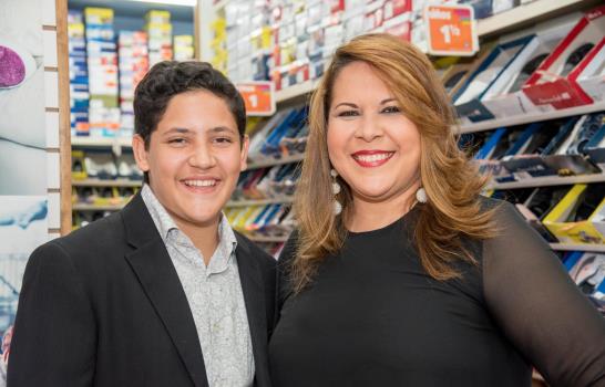 Payless abre las puertas de su segunda tienda de concepto “super store”