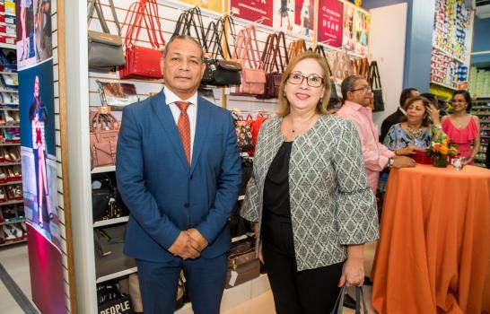 Payless abre las puertas de su segunda tienda de concepto “super store”