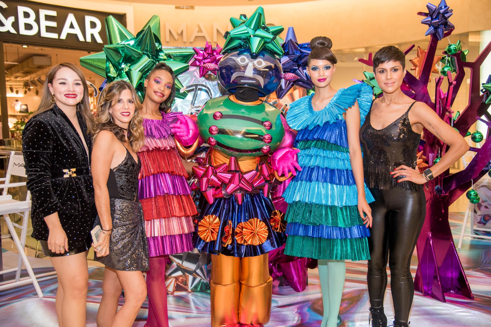 Génesis Read, Claudia Handal y Paola Ferreras, los personajes que animaron el evento.