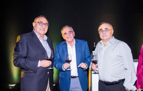 Supermercados Bravo ofrece una “Noche con el Experto” a cargo de José Peñín