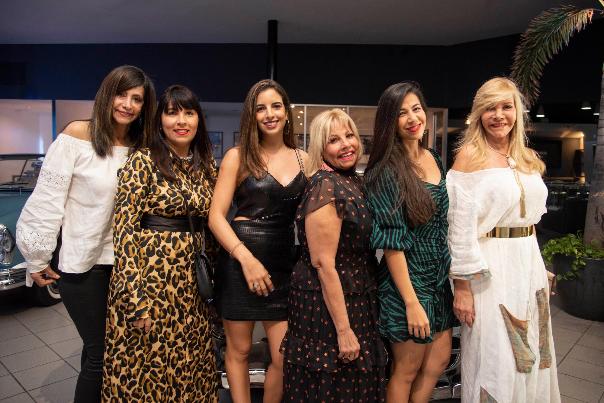 Angelita Peralta, Jennifer Guerrero, Agostina Masotta, Celida Guerrero, Helen Dujarric y Lillian López.