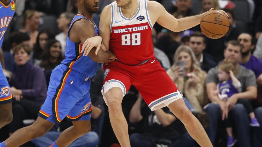 Los Kings remontan para derrotar al Thunder 94-93 Los Kings remontan para derrotar al Thunder 94-93