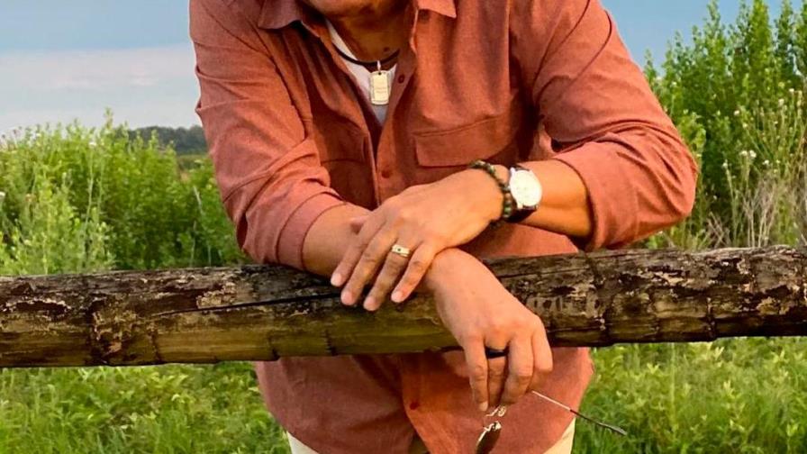 Entérate de lo que hizo Fernando Villalona en una playa de Puerto Plata