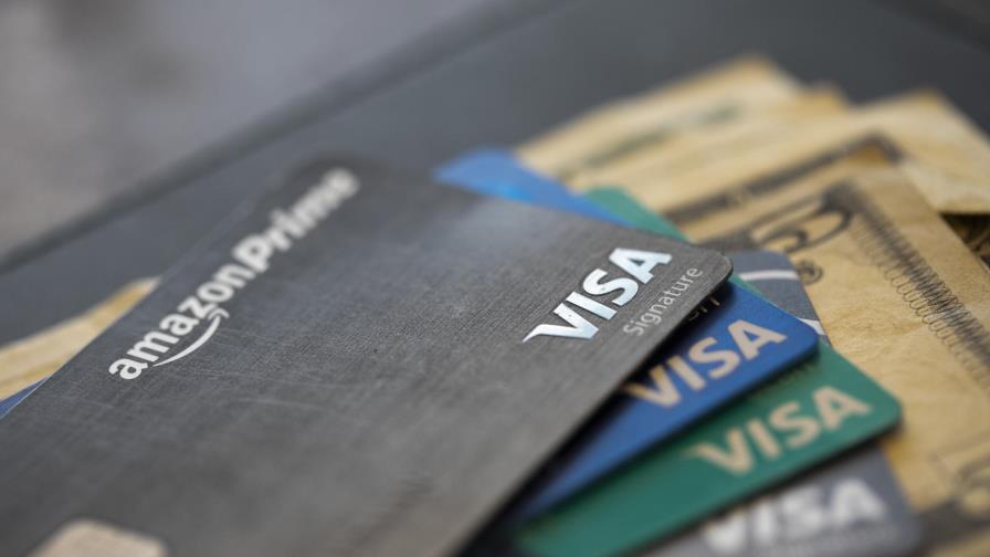 Cae crédito al consumo en EEUU por primera vez en 8 años