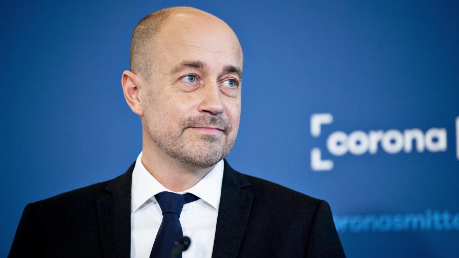 Dinamarca busca apoyo en Parlamento para uso de mascarilla