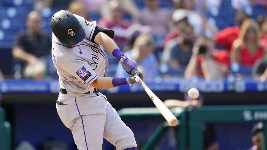 Hampson dispara dos jonrones y Rockies vencen nuevamente a Filis Hampson dispara dos jonrones y Rockies vencen nuevamente a Filis