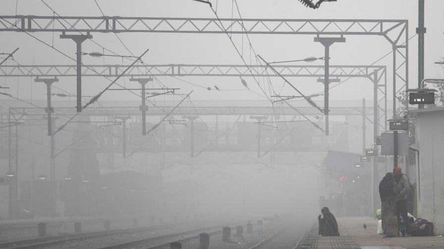 Esmog y frío agobian a habitantes de Nueva Delhi