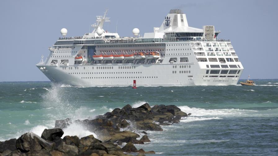 Royal Caribbean sufre pérdidas colosales por coronavirus