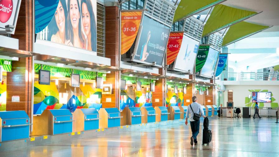Detienen en aeropuerto Las Américas a un pasajero que amenazó con hacer explotar una bomba