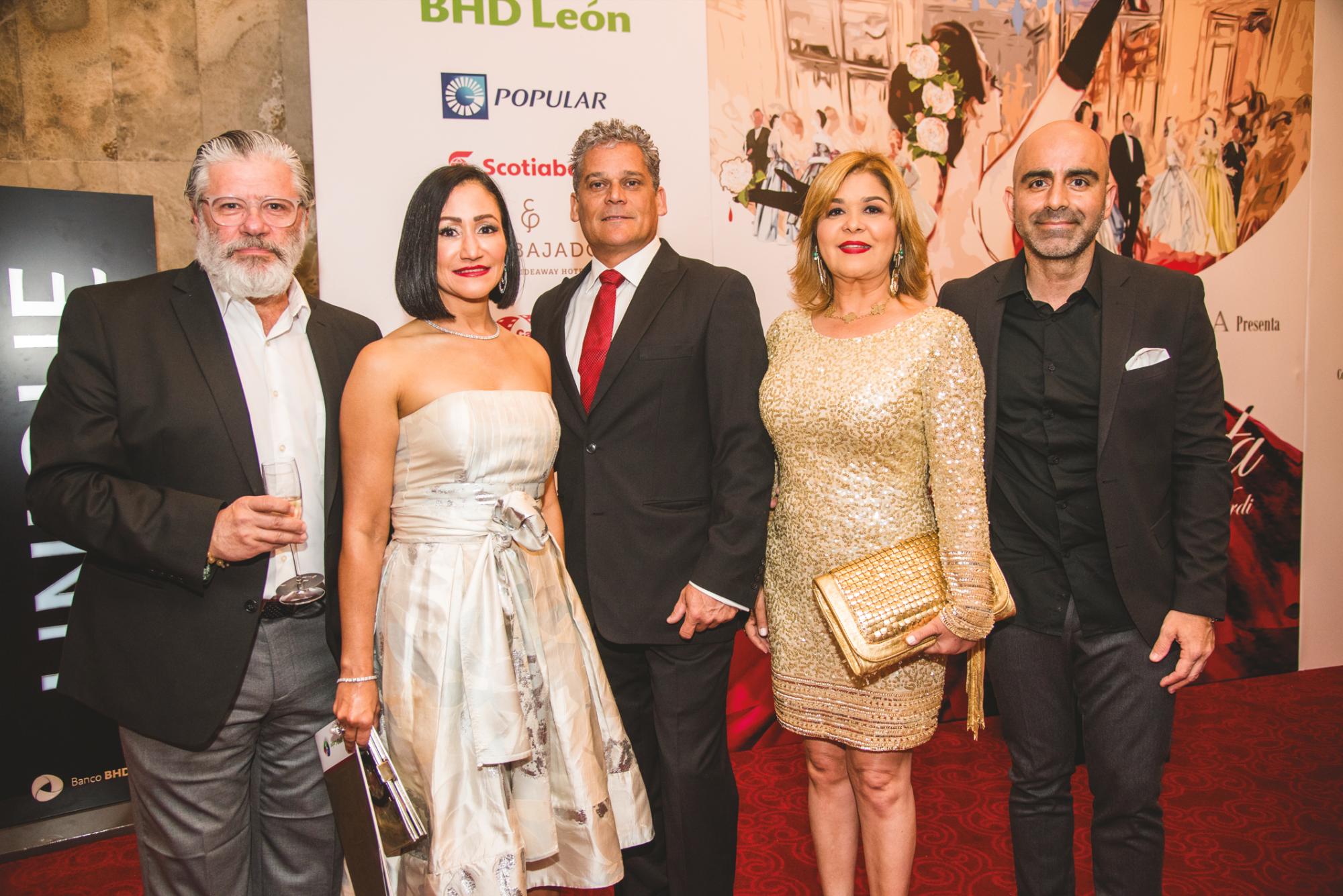 Henry Zakka, Rocío de Mazara, Pedro Guzmán, Oneyds de Guzmán y Alain Maiki.