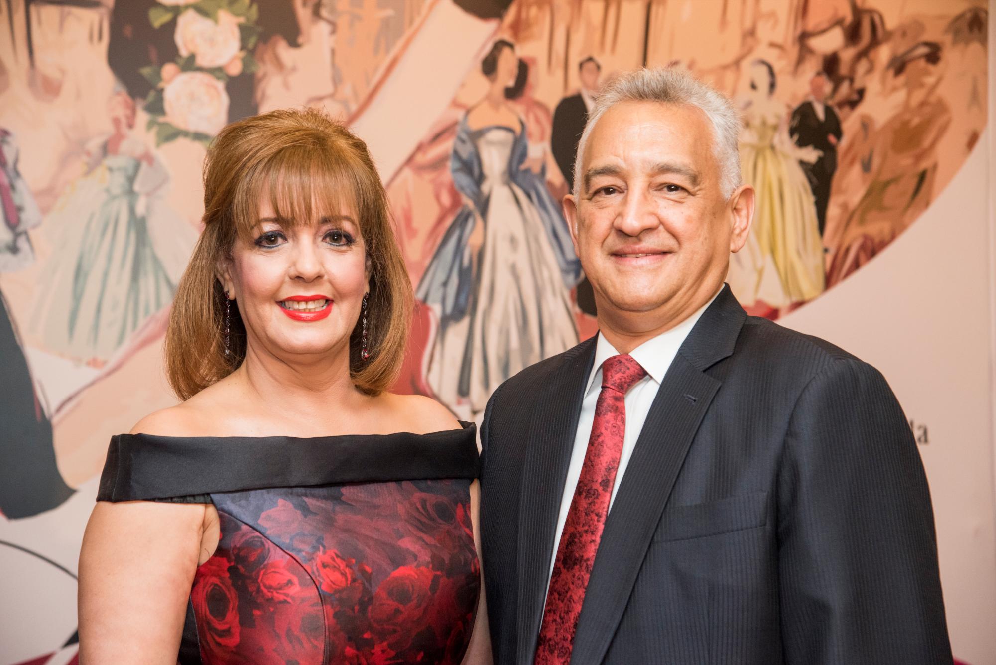 Yanira Fondeur de Hernández y José Manuel Hernández.