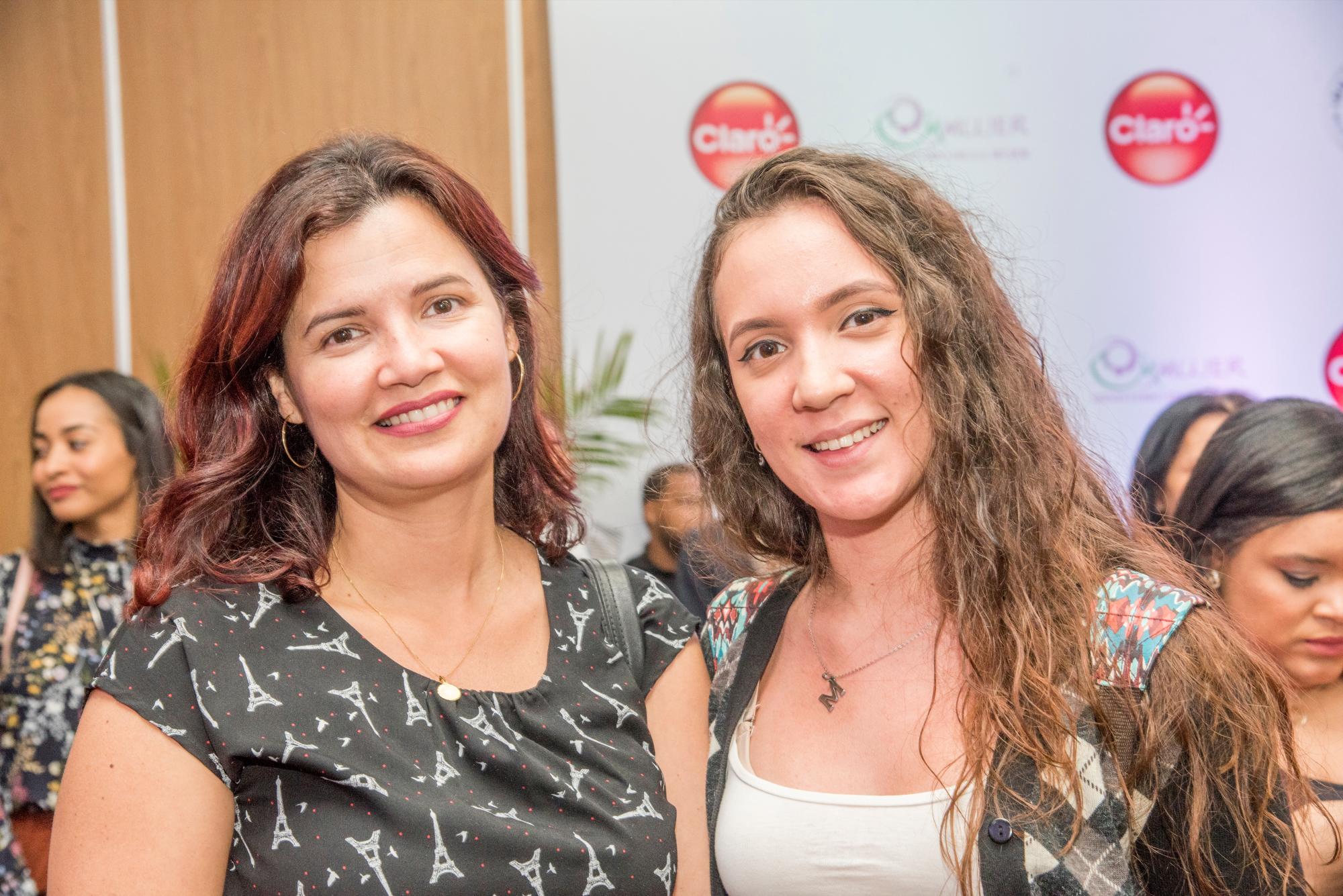 Carolina Acuña y María Fernanda González.