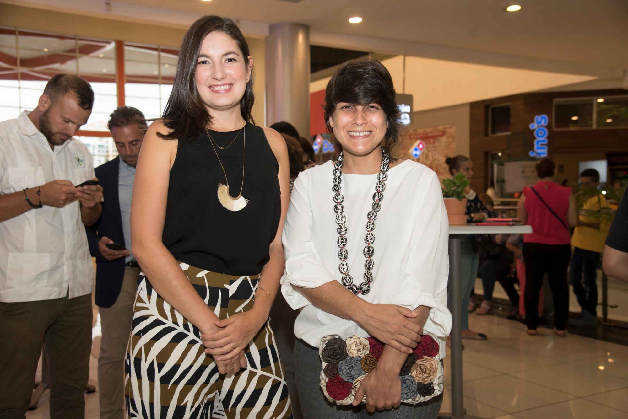 Pamela Ceara y Paola Tineo.