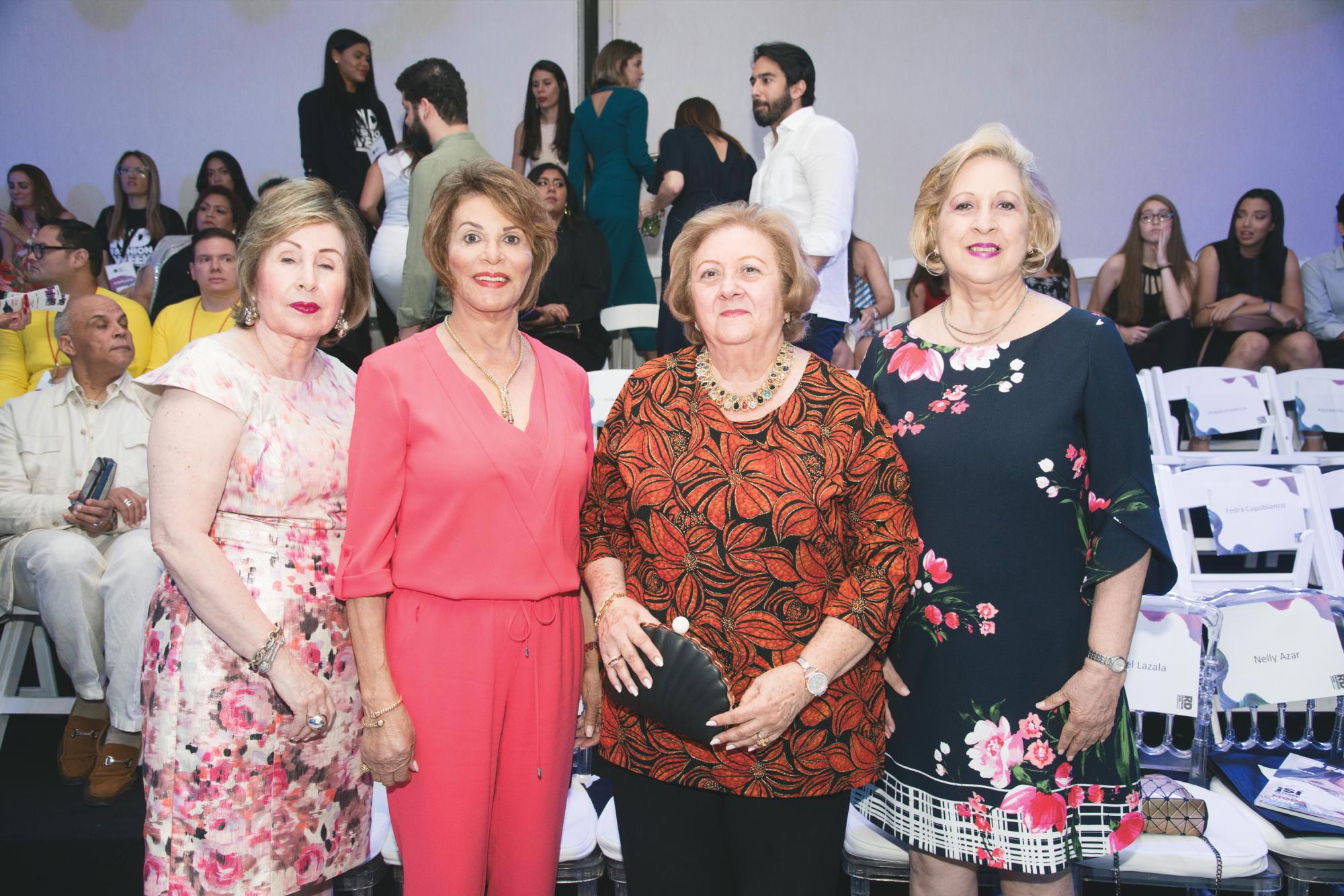 Miriam Tillan, Tamara de Álvarez, Matilde Dargam y Roxana Dargam.