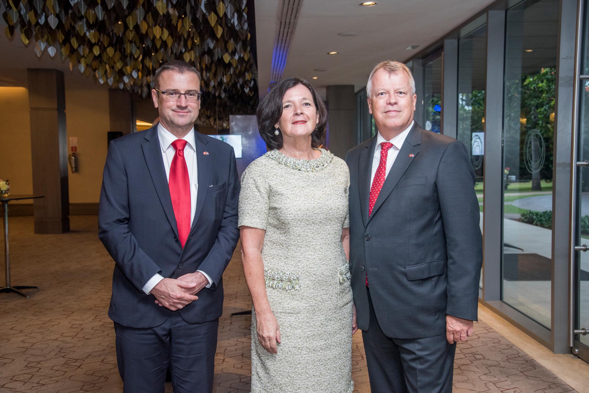 Xavier Schönbächler, Edith Schnider y Urs Schnider. 