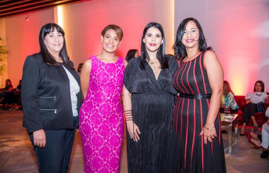 AFP Crecer agasaja a gestores de recursos humanos en su día