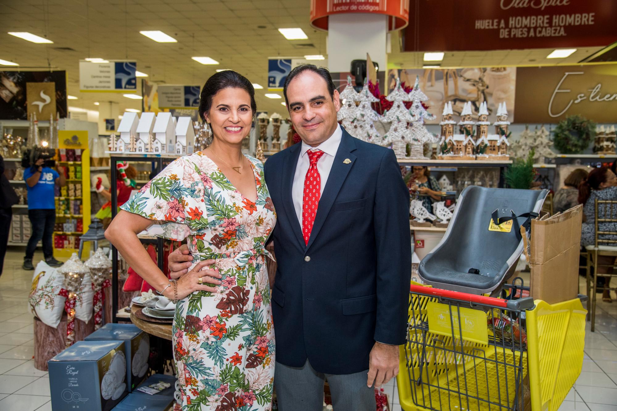 Miguel Ángel Fernández y Annette de Fernández.