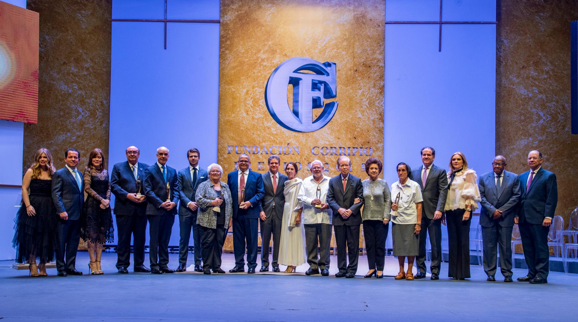 Galardonados con los Premios Fundación Corripio.
