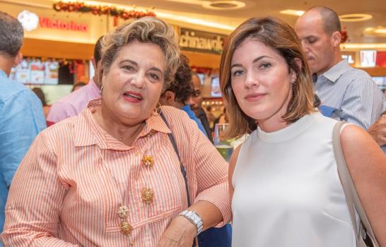 Emilio‘s Hot Dog Bar abre en Ágora Mall Emilio‘s Hot Dog Bar abre en Ágora Mall