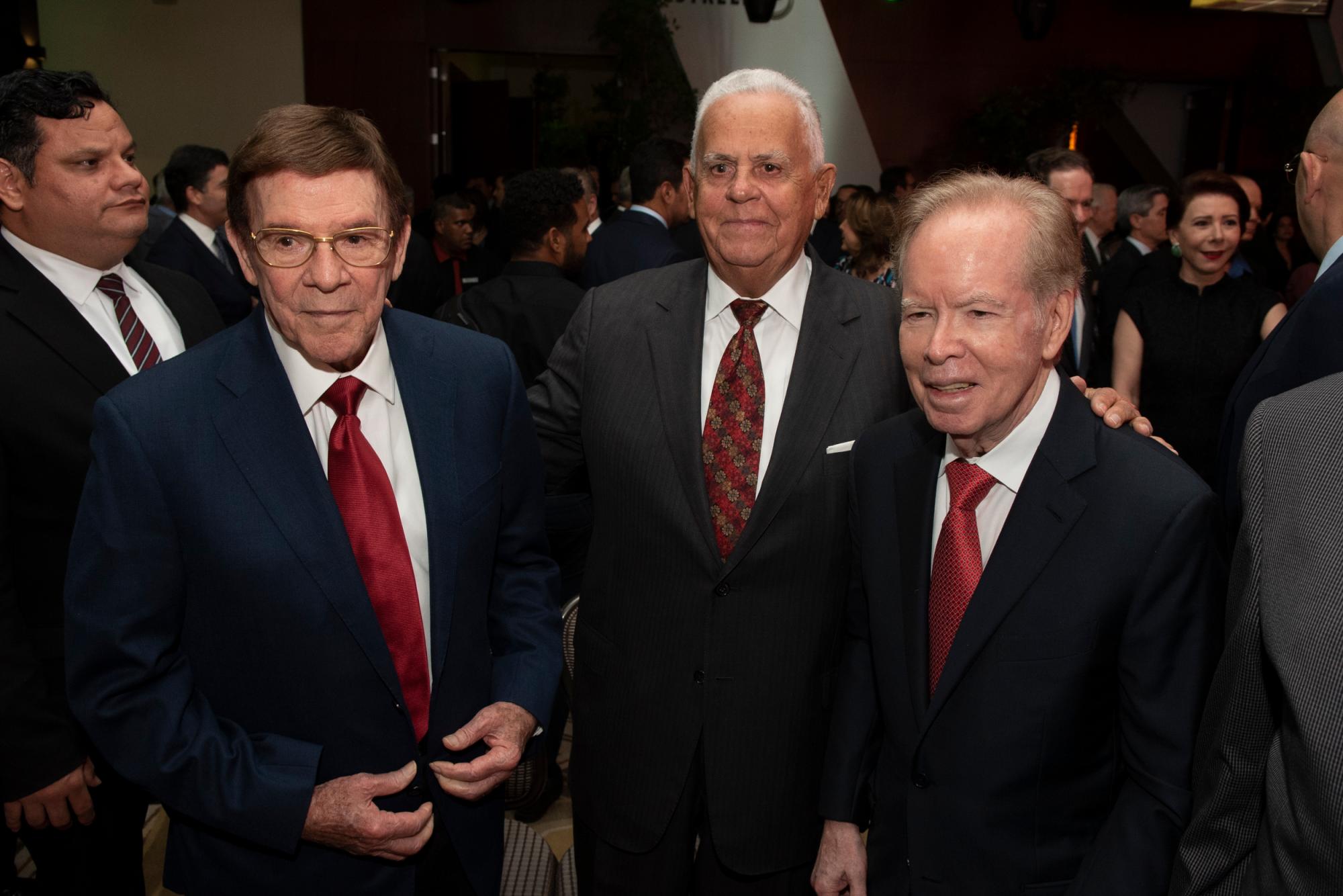 Julio Brache, Rafael Bisonó y José Luis Corripio.