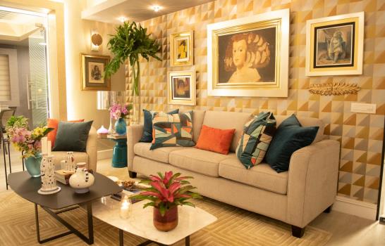 Felipe Rangel remoza su estudio