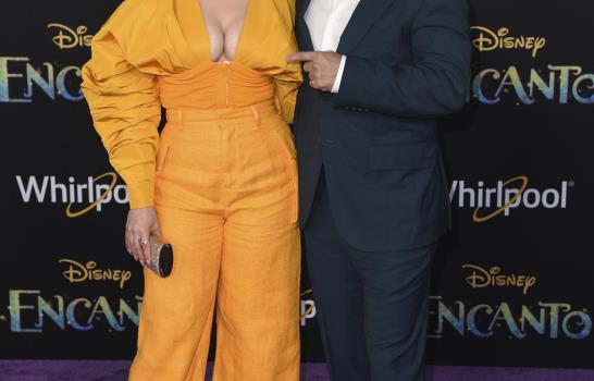 Lin-Manuel Miranda y Carlos Vives estrenan “Encanto” Lin-Manuel Miranda y Carlos Vives estrenan “Encanto”